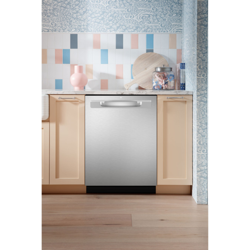 GE® Fingerprint Resistant Top Control with Stainless Steel Interior Dishwasher with Sanitize Cycle