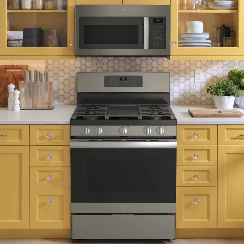 GE® 30" Free-Standing Gas Convection Range with No Preheat Air Fry