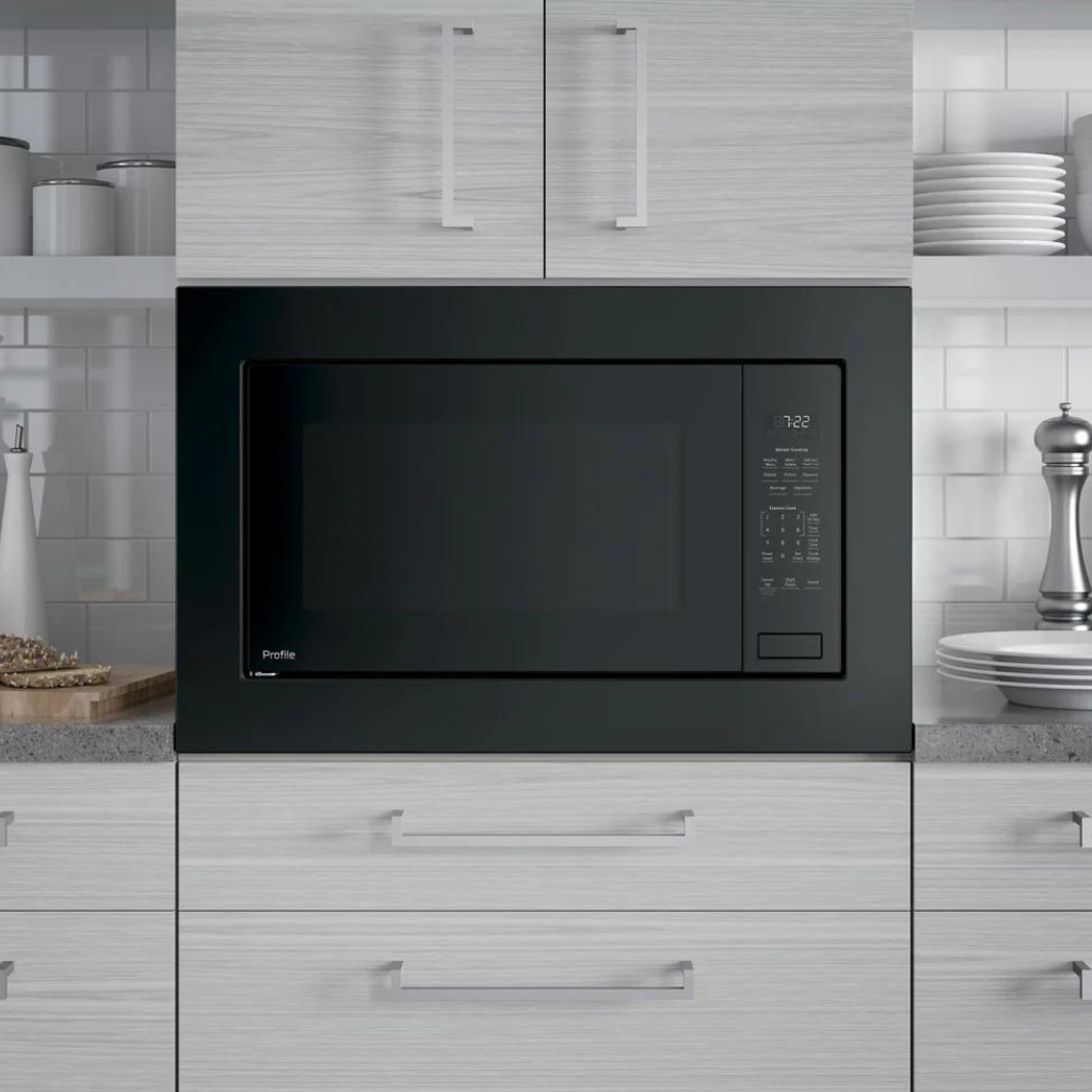 2.2 Cu. Ft. Built-In Sensor Microwave Oven.